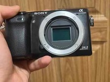 Sony Alpha NEX-7 24MP Digital