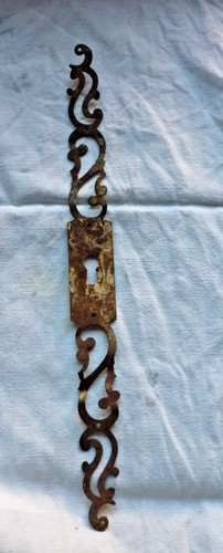 Ferrure ancienne de porte - -*,