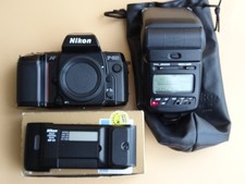 Nikon F-801 + dos
