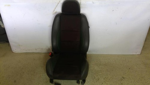 Siege avant gauche - , mg
