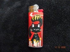 Un briquet mini BIC J25 "motif