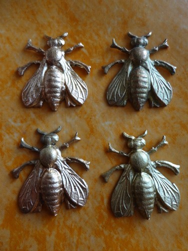 Lot petites abeilles - de, 4