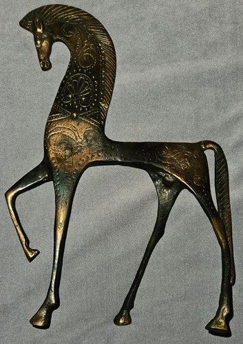Reproduction grand cheval