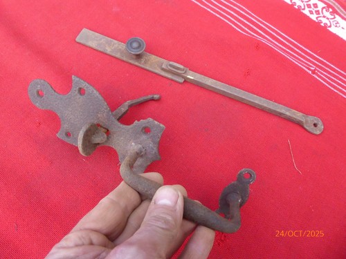 Loquet poucier fer forgé - loquet,