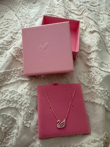 Collier swarovski cygne rose - collier,