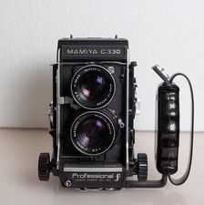 Mamiya C330 Pro F TLR Medium format camera with Blue Dot 80mm F2.8 Handgrip