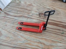 MINIATURE ENGIN TRANSPALETTE