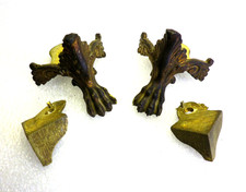 pieds de pendule, bronze, (3)