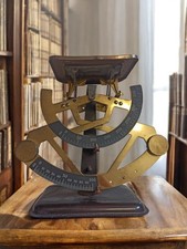 Balance postale ancienne