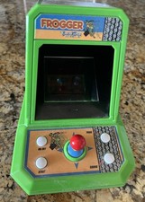 Excalibur Arcade Frogger Electronic Game Mini Tabletop Video Game Tested Works
