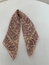 Foulard carré de soie Vintage