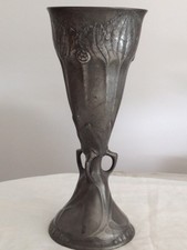 Vase  en étain de kayserzinn