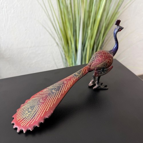 Ancienne statue figurine paon
