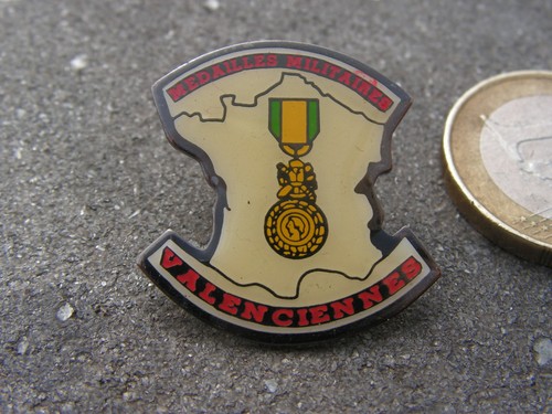 Pins militaire medailles - pins,