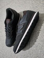 Neuves Taille 42 baskets NEW