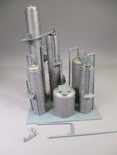 LQ1567 VOLLMER 5525 HO 1/87 1:87 Model Mounted Refinery Oil Refinery