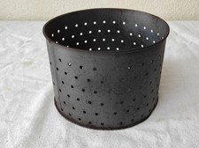 Ancien Moule à Fromage en Fer
