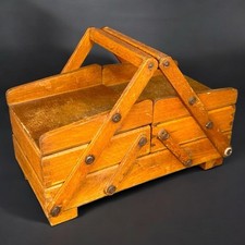 Ancienne petite travailleuse en bois couture vintage rangement déco