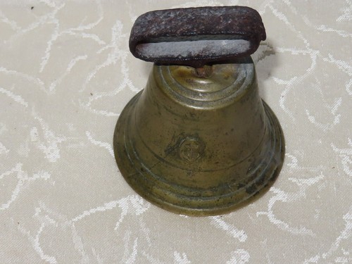Cloche antique bronze - en,