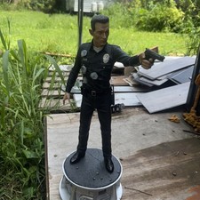 SIDESHOW TERMINATOR T-1000 STATUE PLEASE LOOK IN DESCRIPTION!!!