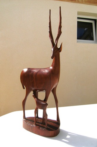 Sculpture antilope bois - en,