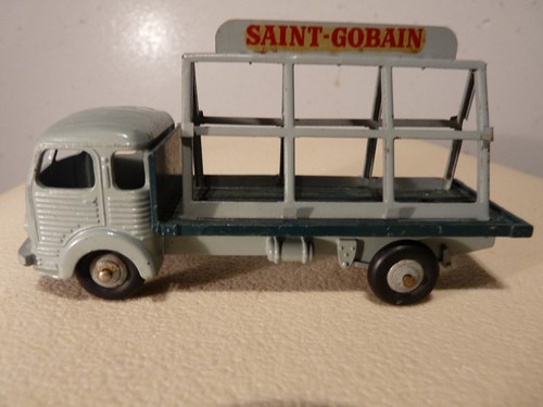 Modèle réduit camion simca - modèle,