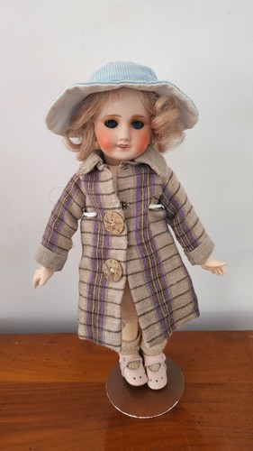 Poupée bleuette porcelaine - bleuette,