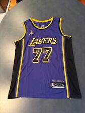 Maillot Nike Los Angeles Lakers Jordan Brand Statement Violet Doncic 77 Taille M