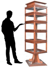 Vitrine tournante en merisier