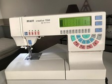 Machine à coudre brodeuse