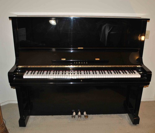 Yamaha piano upright made - piano,