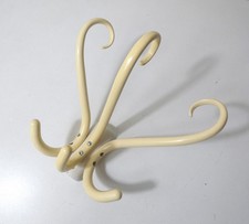 porte manteau en bois courbé vintage design graphique ivoire et blanc