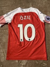 Jersey Ozil Arsenal Puma