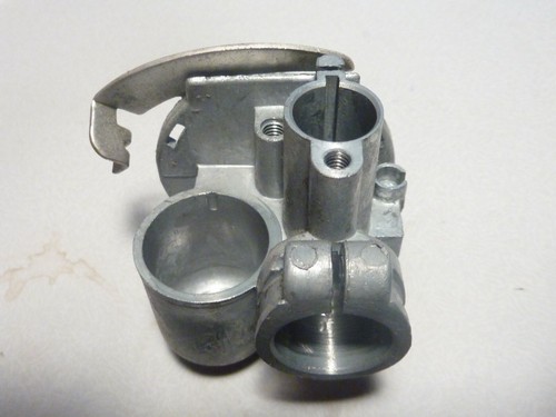 Corps chambre carburateur - ,