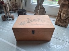 Ancienne boite en bois vide