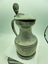 pichet en étain  poussoir