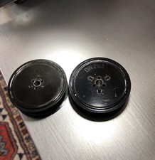 Ribbon spools for typewriters