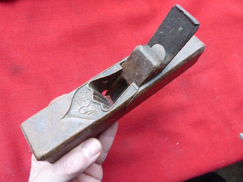 Rabot outil ancien - outil,