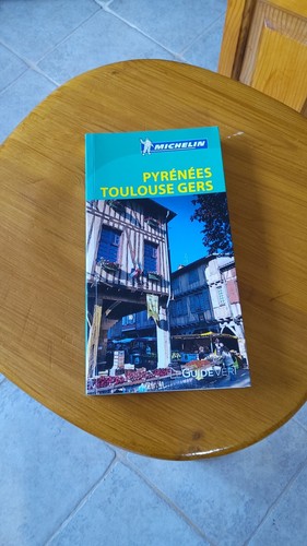 Guide vert pyrenees - le,