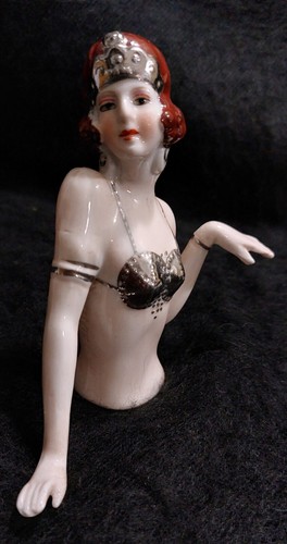 Figurine porcelaine baigneuse - figurine,