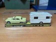 NOREV PLASTIQUE ANCIENNE