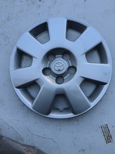 Toyota enjoliveur 16