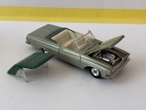 Dinky 137 plymouth fury - dinky,
