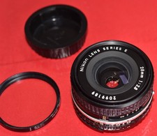 Objectif grand angle NIKKOR