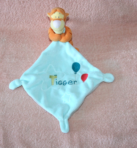 Disney nicotoy doudou tigrou - disney,