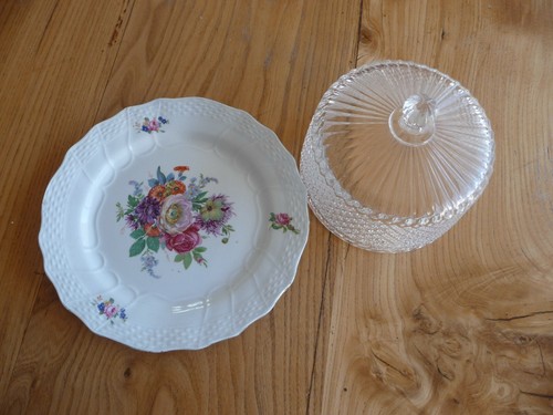 Cloche fromage verre sur - cloche, a