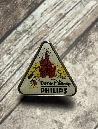 Pin vintage petit format - pin’s,