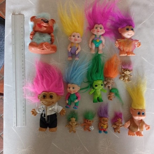 Lot figurines troll trolls - 15,