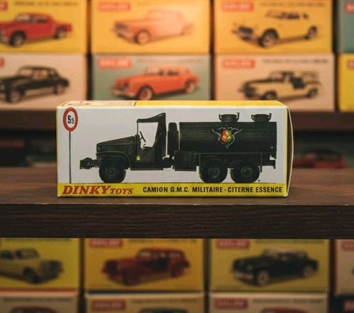 Premium boîte dinky - 🔴,