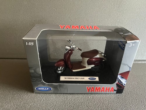 Moto miniature scooter - moto,